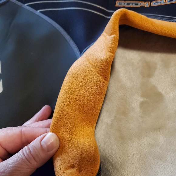 Body Glove Shorty wetsuit-youth size 14- like new - Picture 6 of 10